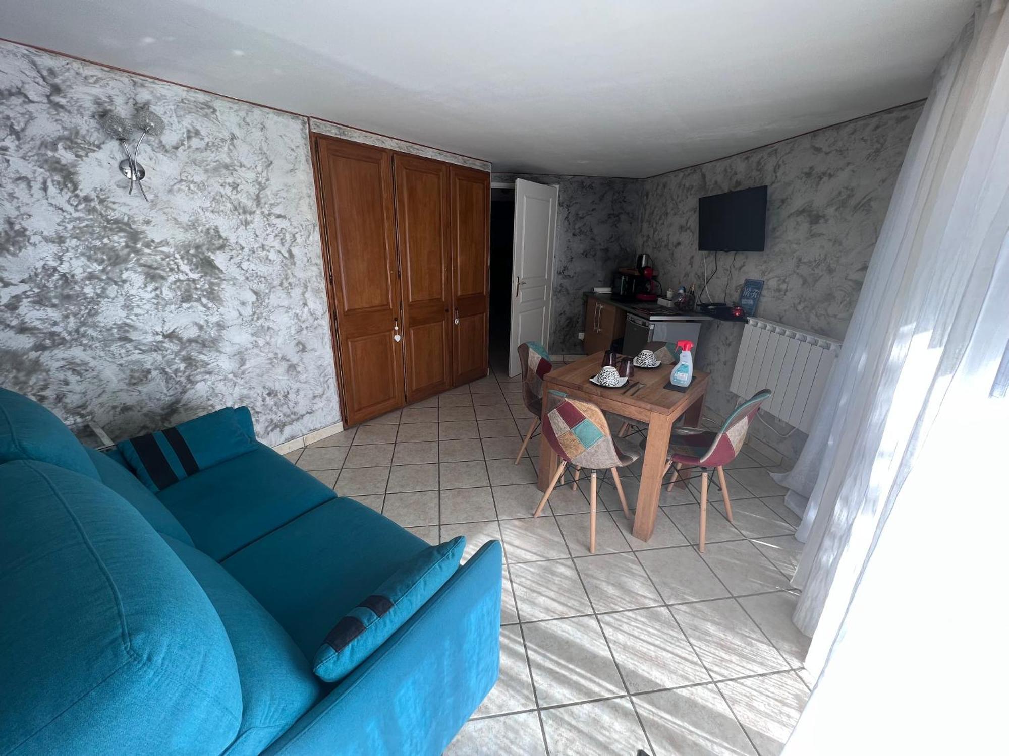 Villa Chapulay Valencin Eksteriør billede